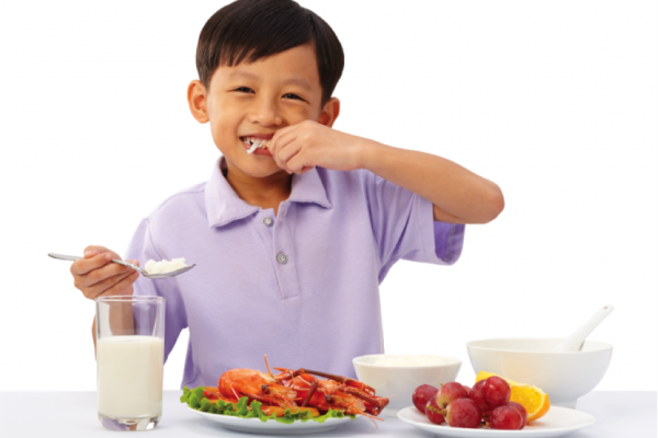 Chế độ dinh dưỡng cho trẻ trong mùa dịch Covid-19 phụ huynh nên biết
