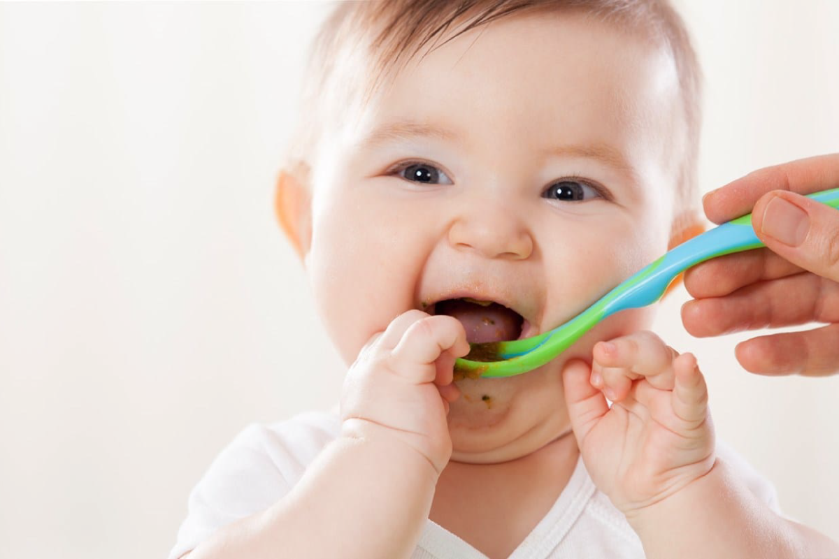 Thực phẩm chức năng bổ sung cho trẻ trong giai đoạn 0-12 tháng tuổi