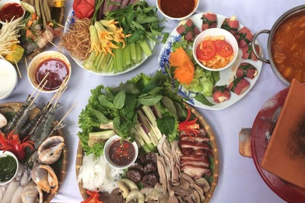 Tổng hợp những quán ăn chuyên ẩm thực ba miền ở Hà Nội